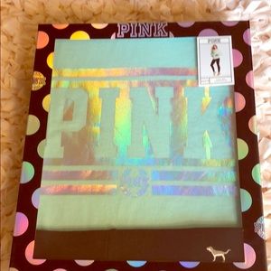 Pink brand Campus crew outfit